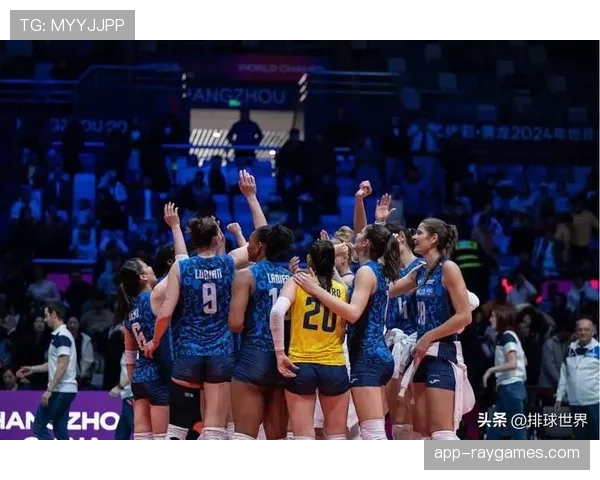 女排世俱杯12月9日巴西开打 朱婷领衔科内利亚诺冲击连冠 女排世俱杯12月9日巴西开打 朱婷领衔科内利亚诺冲击连冠