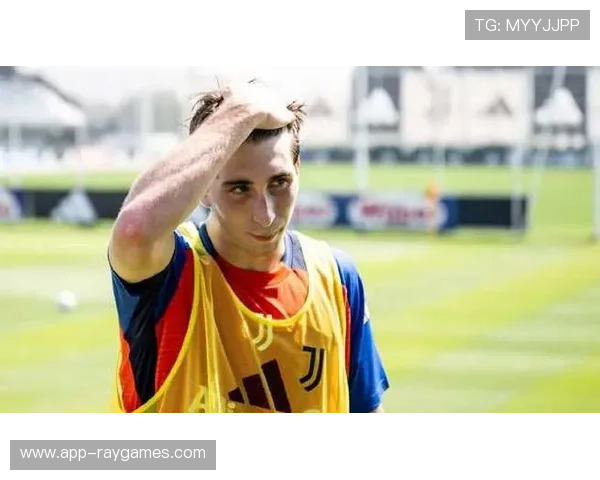 尤文图斯五球大胜，米雷蒂远射拔头筹